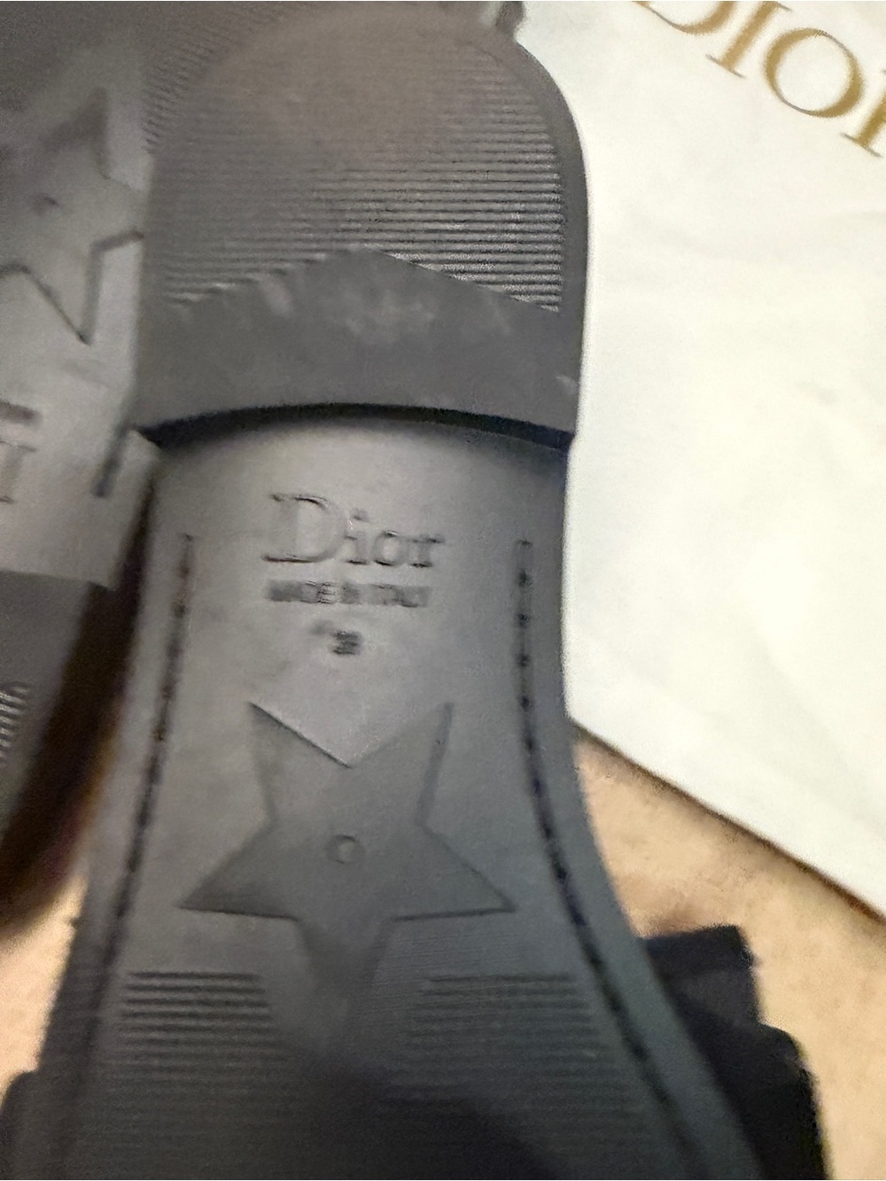 Dior Dio(r)evolution Slides - Picture 3 of 3